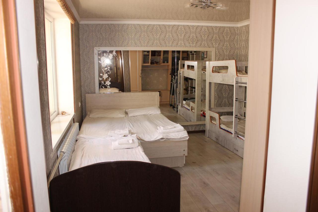 Guest House Jamal Naryn Экстерьер фото