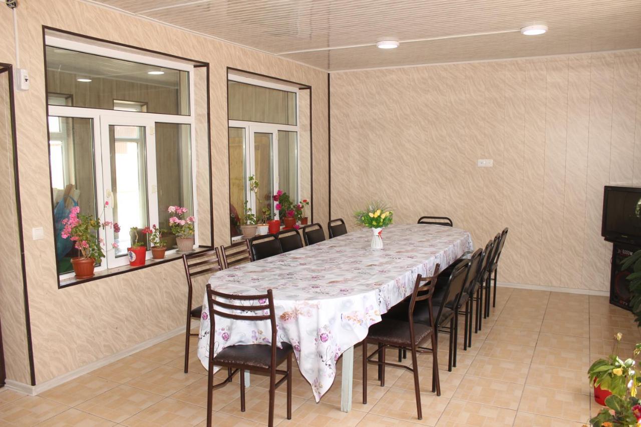 Guest House Jamal Naryn Экстерьер фото